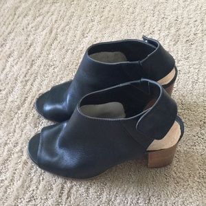 Matisse open-toed bootie